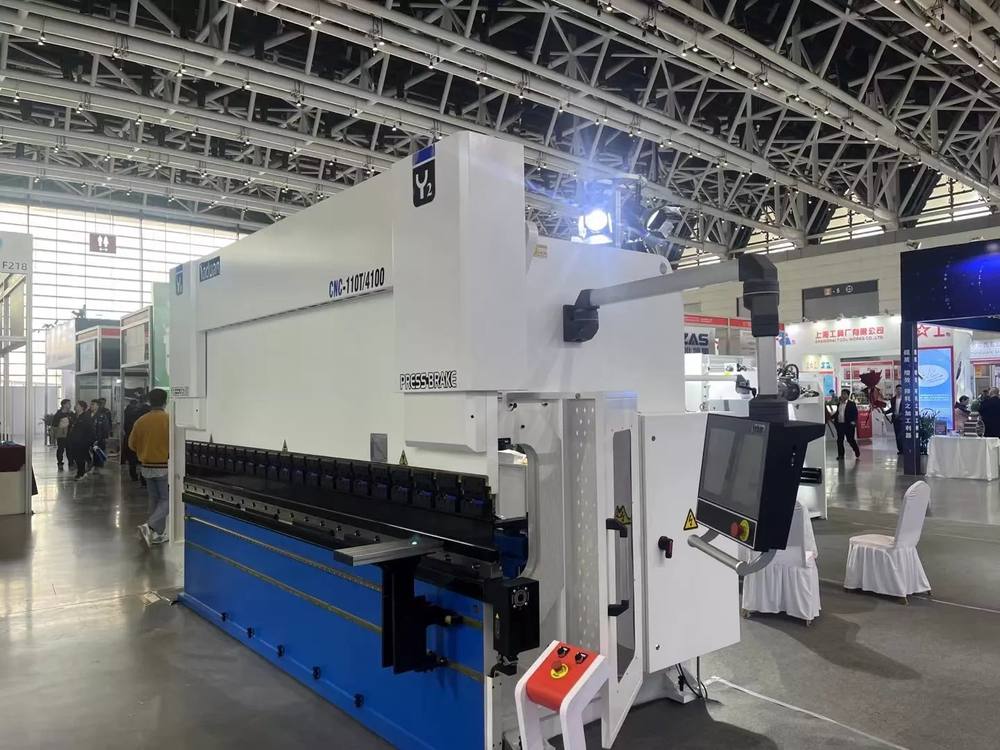 KECMT booth at the China Eurasia industrial exhibition in Xi'an 2024, photo 3