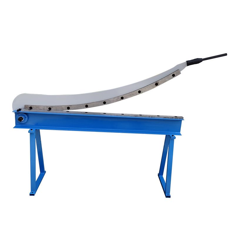 Manual guillotine shear for light sheet metal